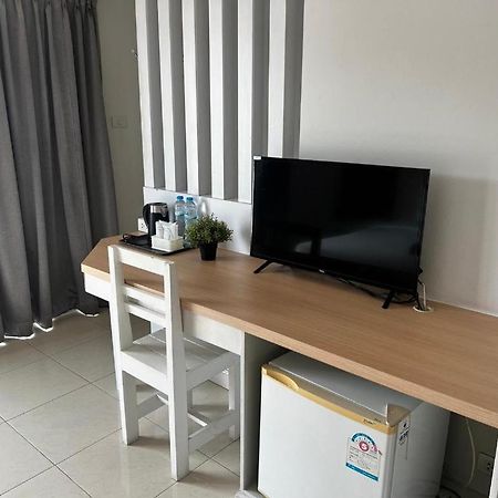 Nana Chat Bangsaen Hotel 是拉差 外观 照片