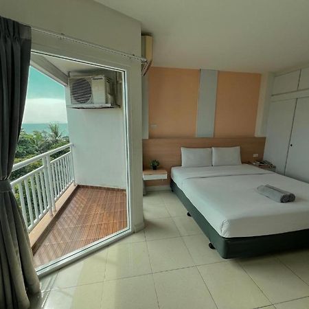 Nana Chat Bangsaen Hotel 是拉差 外观 照片